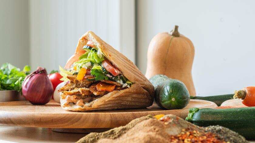 Gemüse Kebab-Market-Gare Cornavin-Kebab durable-Engagement